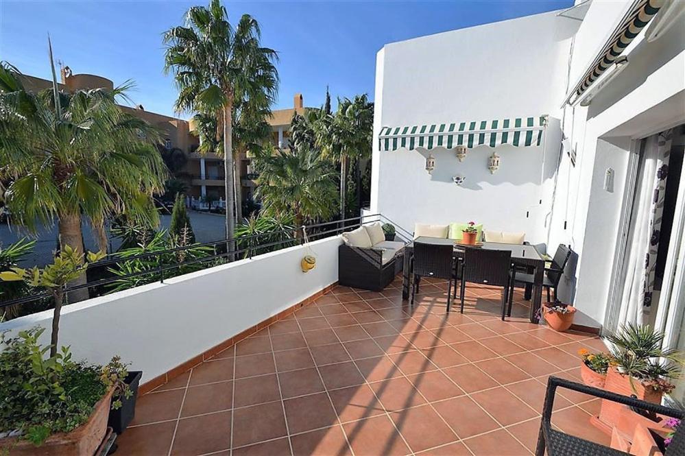 Apartamento Estepona Golf Exteriör bild