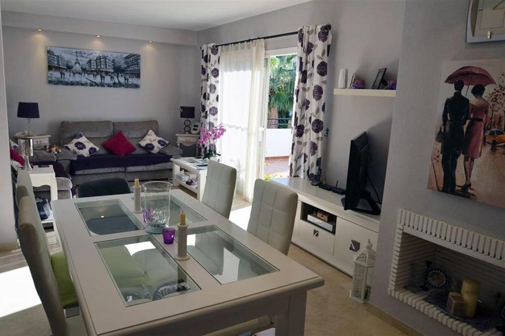 Apartamento Estepona Golf Exteriör bild